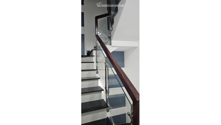 Bình Tân 50m2 x 5 tầng, 5PN, 5.7 tỷ: Nhà ngõ 151, sổ hồng, giá hời, tiện ích đầy đủ, liên hệ 0876868265 xem ngay!