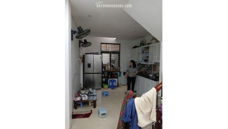 HÀNG HIẾM LONG BIÊN – NHÀ ĐẸP Ở NGAY VŨ XUÂN THIỀU

 - LONG BIÊN - HN.