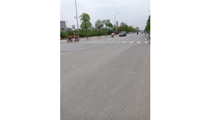 BÁN NHÀ MẶT ĐƯỜNG CỰ KHỐI HOA ĐỘNG – LONG BIÊN – VỊ TRÍ ĐẮC ĐỊA .