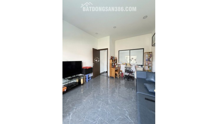 Bán nhà ngõ lê thị hà, hóc môn, 218m2, 2 tầng, 5pn, sổ hồng, giá 11 tỷ - cơ hội vàng cho gia đình bạn