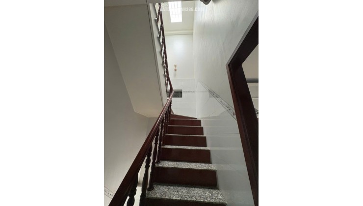 BÁN NHÀ MẶT TIỀN LÝ THÁI TỔ NỐI DÀI – TRUNG TÂM LONG XUYÊN – 41,2M2 – 6TỶXX. LH:0939073155.