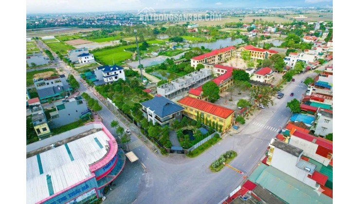 Lô đất view hồ giá cực rẻ chỉ hơn 20 triệu/m2 nằm trong vùng lõi khu công nghiệp