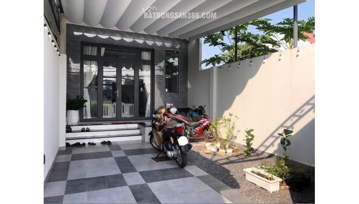 BÁN NHÀ 2 TẦNG – 5M X 27M – CÓ SÂN TRƯỚC SAU THOÁNG MÁT. LH:0988736135