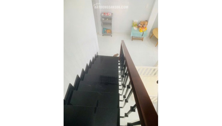 BÁN NHÀ 2 TẦNG – 5M X 27M – CÓ SÂN TRƯỚC SAU THOÁNG MÁT. LH:0988736135