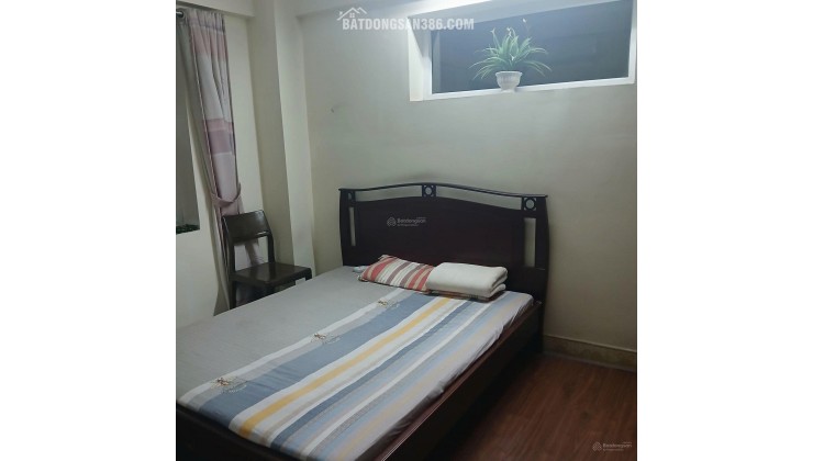 Chính chủ bán Chung cư căn góc 76 M2 - Nôi thất gồm 3 điêu hòa, Quạt, Máy giặt - KĐT Việt Hưng