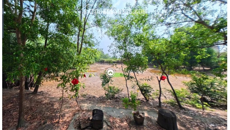 Đất view sông - Sát bên cầu Bình Khánh  .