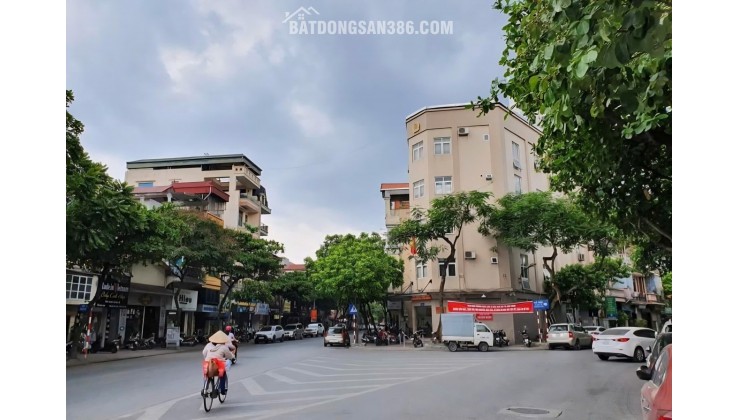 BÁN NHÀ PHƯỜNG BỒ ĐỀ DT 50M 4 TẦNG, NGÕ RỘNG Ô TÔ 7 CHỖ QUA NHÀ CHỈ 7.5TỈ