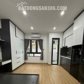 BÁN TOÀ CĂN HỘ DỊCH VỤ ĐÊ LA THÀNH 58m2 MẶT TIỀN 4,6m 6 TẦNG HƠN 12 TỶ THANG MÁY MỚI KÍNH KOONG – SẴN DÒNG TIỀN