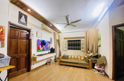 Bán nhà Tập Thể Tầng 3 Tân Mai 120m2 4 ngủ vị trí đẹp đủ tiện ích 4.3 tỷ