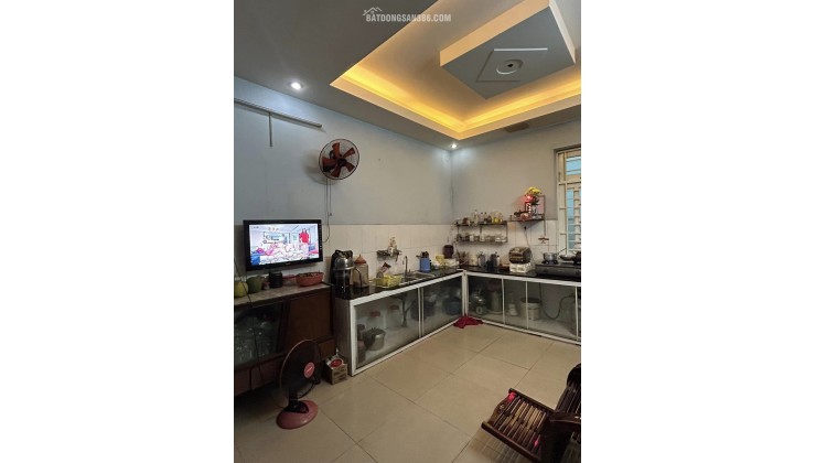 Bán nhà HXT đường Bình Trị Đông, Bình Tân, 80m2, 4x20, 3 tầng, 4PN, chỉ 5.5 tỷ