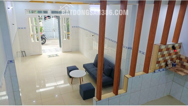 Bán nhà Bình Trị Đông, 43m2, 2 tầng, chỉ 3.8 tỷ TL chính chủ.
