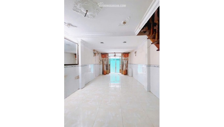 BÁN NHÀ QUẬN 4 – KÈO THƠM KHU DÂN CƯ KHÔNG QUY HOẠCH CÁCH MẶT TIỀN XÓM CHIẾU 30M