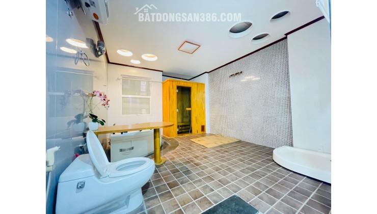 Trung Tâm Lạc Long Quân - Nhà Đẹp 6 Tầng - Chủ Xây Tâm Huyết Tặng Nội Thất - Ô Tô Đỗ Cửa - Sổ Chính Chủ - Ở Sướng