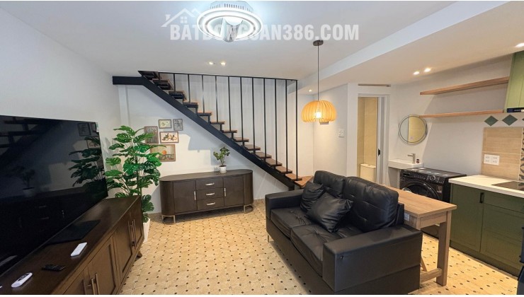 PHONG CÁCH HIỆN ĐẠI KẾT HỢP CỔ ĐIỂN SANG TRỌNG - NGANG 5M BỀ THẾ - 3 TẦNG LẦU - OTO ĐỖ CỬA - TRUNG TÂM GÒ VẤP - CHỈ 4.x TỶ NHỎ XÍU