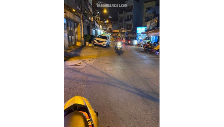 NHÀ ĐẸP - NGAY VINCOM PHAN VĂN TRỊ - 60m2 - NGANG 6.4M BỀ THẾ - HẺM 3G THÔNG - CHÍNH CHỦ 1 ĐỜI - NHĨNH 6 TỶ