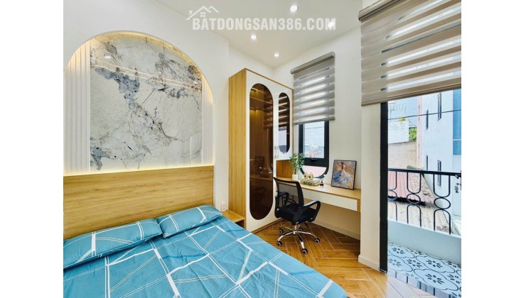 NHÀ XINH - BAY SỚM - HẺM Ô TÔ THÔNG - 3 TẦNG, 3 PN, 3 WC - TẶNG FULL NỘI THẤT XỊN - NGAY DƯƠNG QUẢNG HÀM, GÒ VẤP, ĐH VĂN LANG, EMART PHAN VĂN TRỊ -