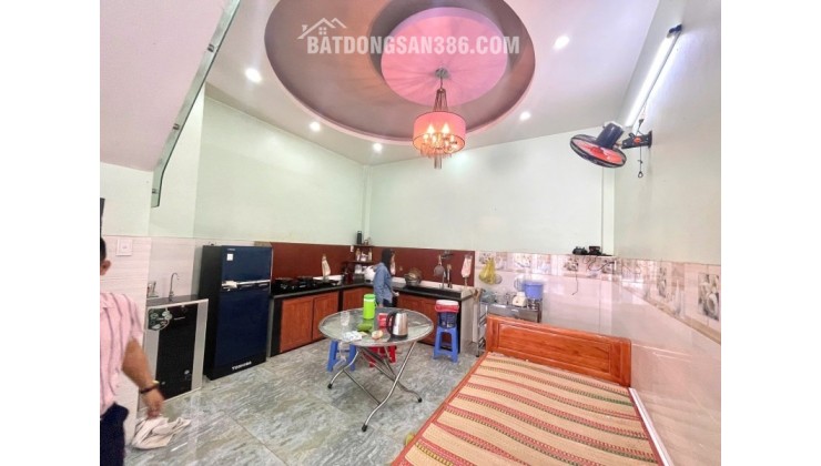 Bán nhà 3 tầng Ngô Chí Quốc Bình Chiểu Thủ Đức - 52 m² - Tặng full nội thất - 4.6 Tỷ