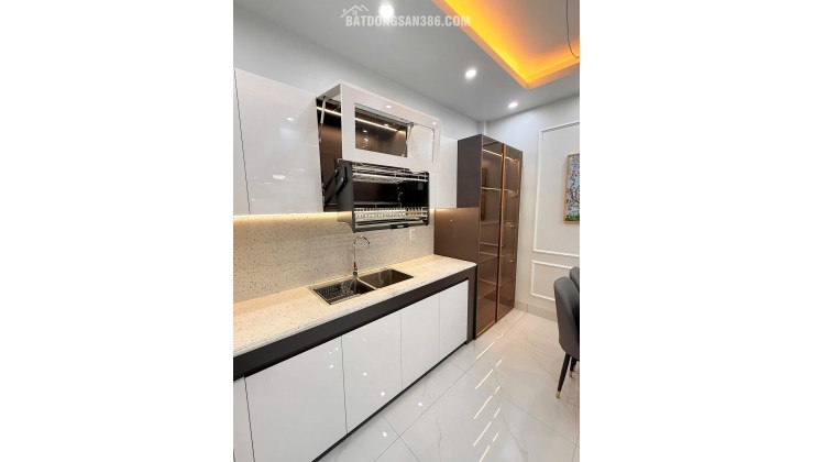 bán nhà 3 tầng mới trung tâm kì bá cách phan bá vành 10m, có thể kinh doanh nhỏ được