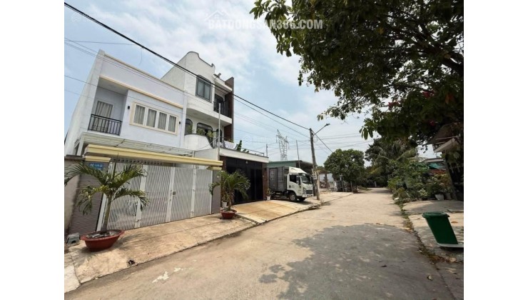 Cần ra gấp lô 135m2 Hoà Lạc, MT6m, gần ĐL Thăng Long, khu CNC ĐH Quốc Gia, ĐH FPT, QL 21 chỉ 3,6 tỷ