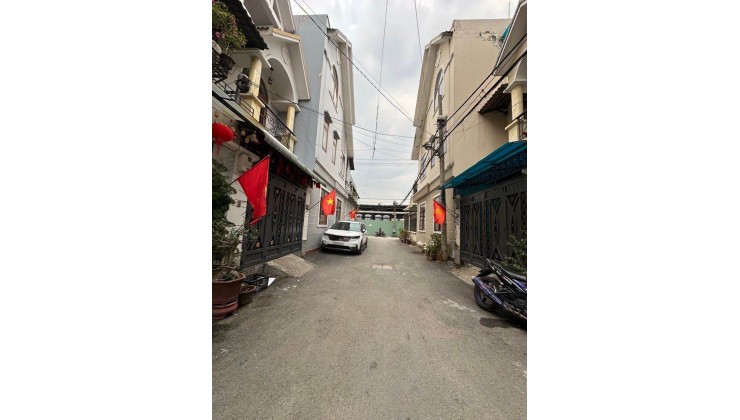 NHÀ MỚI XÂY - FULL NỘI THẤT - OTO NÚP NHÀ - HXH - 3TẦNG 4PN 5WC