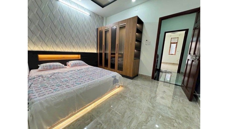 NHÀ MỚI XÂY - FULL NỘI THẤT - OTO NÚP NHÀ - HXH - 3TẦNG 4PN 5WC