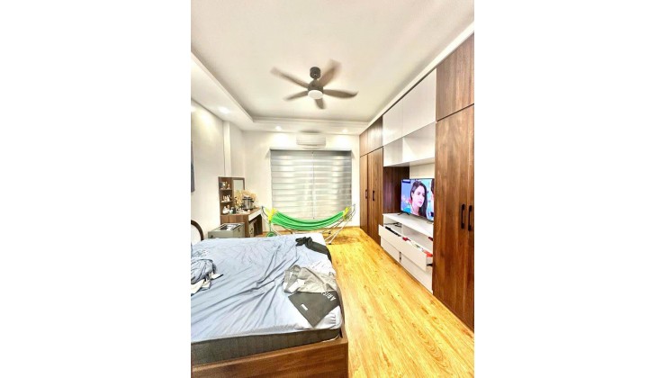  SIÊU PHẨM ĐỘI CẤN – CHÍNH CHỦ CHỊ EM CÓ CĂN NHÀ 5 TẦNG CẦN CHUYỂN NHƯỢNG
