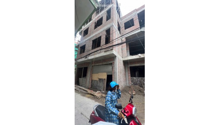 chính chủ gửi bán nhà 4 tầng mặt ngõ thông ngay khối bv mắt trần lãm