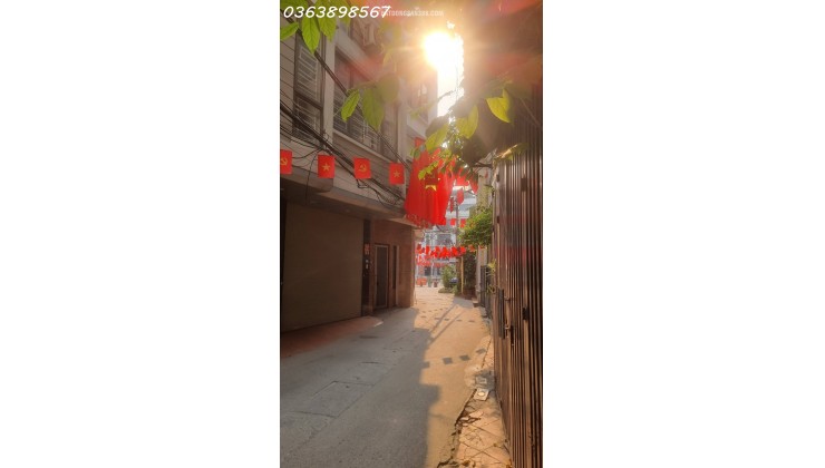 Khương Hạ 65m  4,5 tầng, ô tô 7 chỗ vào nhà, giá 14 tỷ