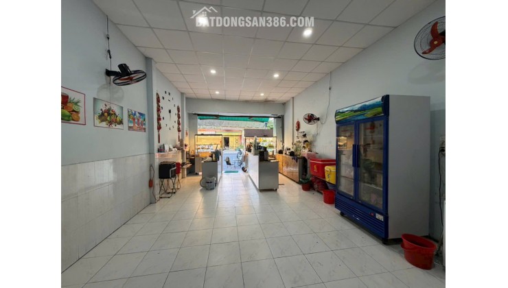 CẦN SANG NHƯỢNG LẠI MẶT BẰNG - HIỆN ĐANG KINH DOANH SINH TỐ, NƯỚC TRÁI CÂY