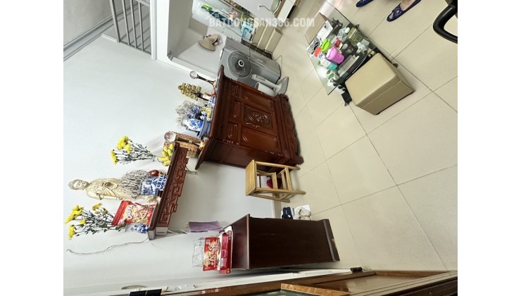 Bán nhà tập thể Hai Bà Trưng 50m ngay Lò Đúc chỉ 2,9x tỷ cải tạo thành 2 ngủ