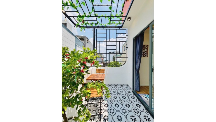 NHÀ XINH - BAY SỚM - HẺM Ô TÔ THÔNG - 3 TẦNG, 3 PN, 3 WC - TẶNG FULL NỘI THẤT XỊN - NGAY DƯƠNG QUẢNG HÀM, GÒ VẤP, ĐH VĂN LANG, EMART PHAN VĂN TRỊ -