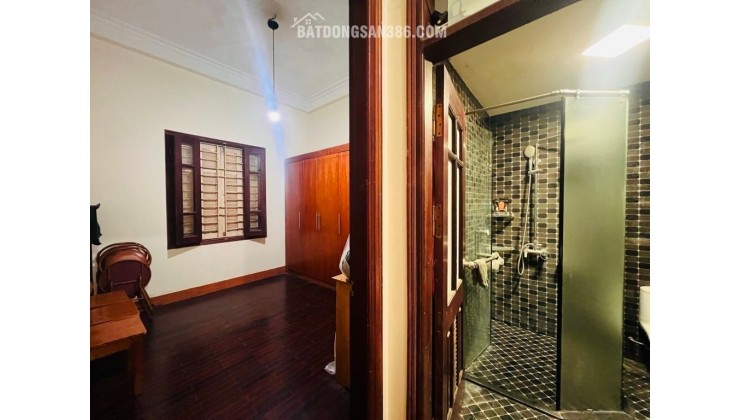 SIÊU PHẨM CẦU GIẤY DÂN XÂY , CÁCH OTO VÀI CHỤC MÉT , GẦN PHỐ ,Ô CHỜ THANG MÁY