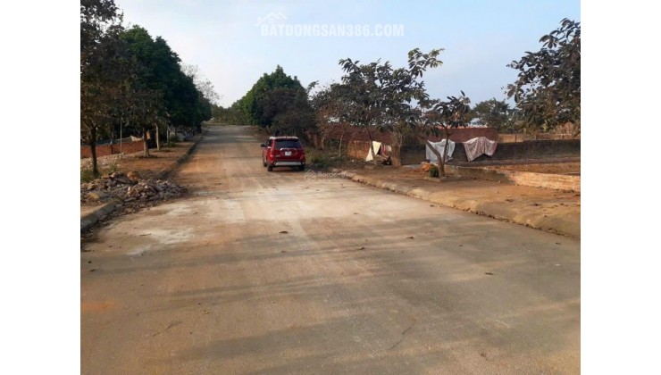 Con đi du học bán gấp khu tái định cư Vai Réo, Xã Phú Cát, Hà Nội