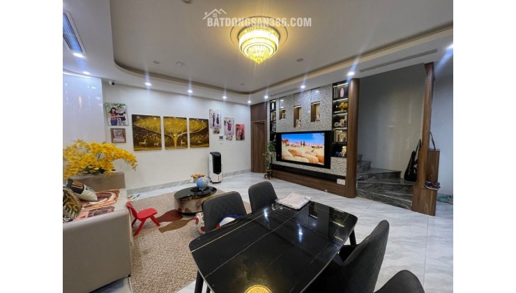 SIÊU PHẨM ĐẠI CÁT - LÔ GÓC - NHÀ ĐẸP LONG LANH - TẶNG LẠI NỘI THẤT GIÁ TRỊ - Ô TÔ ĐỖ 