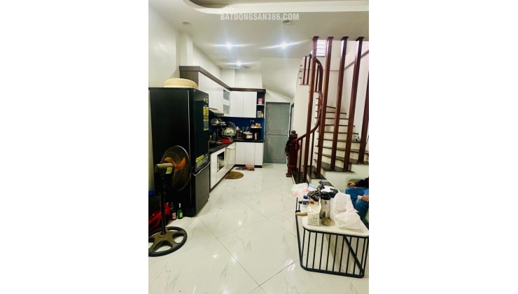 NHÀ MỚI ĐẸP 5 TẦNG - 3 MẶT THOÁNG SÁNG - NGÕ BÀ GÁC
NÔNG RỘNG - FULL NỘI THẤT