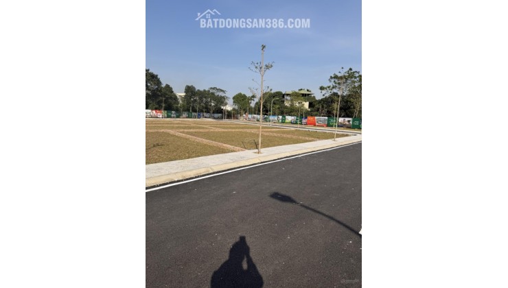 Bán đất nền Hoà Lạc - ĐH Quốc gia 100m2 full thổ cư, mặt tiền 8m, đường trước 20m, giá 2,5 tỷ