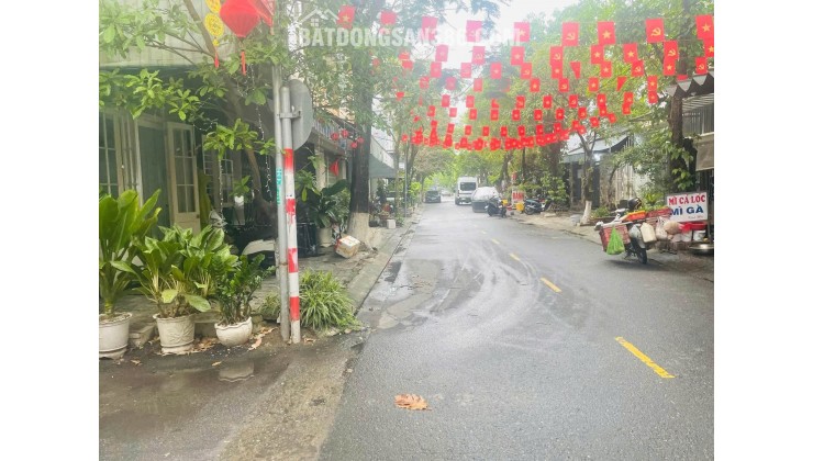 BÁN GẤP NHÀ 2 TẦNG 85M²,CHỈ CÁCH 2 CĂN RA MẶT TIỀN NGUYỄN PHƯỚC NGUYÊN,NGANG 4.75M,3PN,SÁT CHỢ,BÊN CÔNG VIÊN