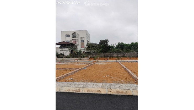 ƯU ĐÃI LÔ ĐẤT SÁT QL21 CẠNH TƯỜNG DỰ ÁN ĐẤT ĐẤU GIÁ ĐỐI DIỆN TRƯỞNG CĐ NGHỀ CHẤT LƯỢNG CAO HOÀ LAC