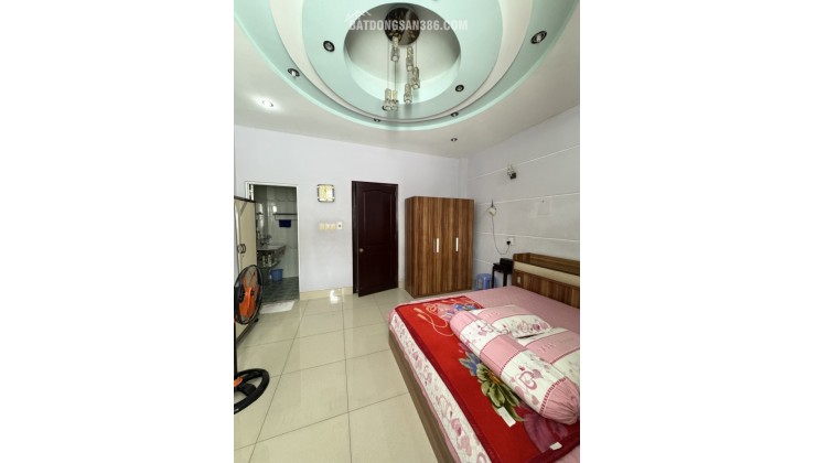 Bán nhà 3 tầng khu VIP bên sông Hiệp Bình Chánh Thủ Đức - 105m2  - Gần Gigamall - 10.45 Tỷ