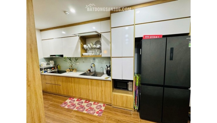 Bán căn hộ Chung cư Eurowindow River75m 3 ngủ view TT triển lãm tầng trung nhỉnh 4 tỷ(TL)