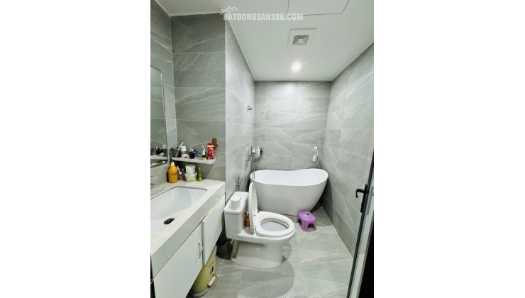 Bán căn hộ Chung cư Eurowindow River75m 3 ngủ view TT triển lãm tầng trung nhỉnh 4 tỷ(TL)