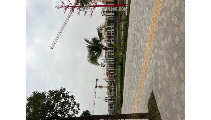 Bán Biệt thự liền kề Vinhomes Cổ Loa 65m 5 tầng mặt tiền rộng nhỉnh 20 tỷ(TL)