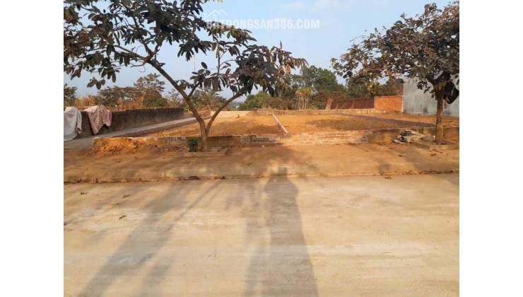 Con đi du học bán gấp khu tái định cư Vai Réo, Xã Phú Cát, Hà Nội