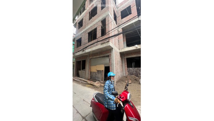 chính chủ bán nhà 4 tầng mặt ngõ thông Trần Lãm, gần khối bv lớn nhất tỉnh hưng yên