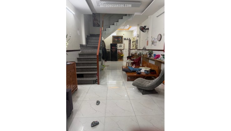 Bán nhà 2 tầng mặt tiền Cách Mạng Tháng 8 65m2 giá 7 tỷ 1