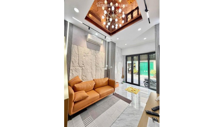 KHU VIP LÊ VĂN SỸ - KINH DOANH ĐỈNH - 2 TẦNG ĐÚC - 40M2 - HẺM OTO ĐUA NHAU - SÁT MẶT TIỀN - NHỈNH 5 TỶ