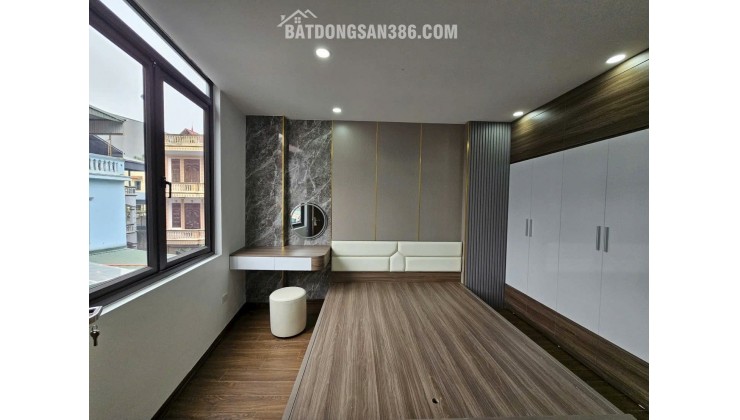 SIÊU PHẨM LONG BIÊN – 6 TẦNG THANG MÁY – LÔ GÓC – Ô TÔ VÀO NHÀ – NHỈNH 9 TỶ