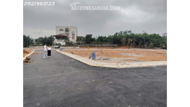 ƯU ĐÃI LÔ ĐẤT SÁT QL21 CẠNH TƯỜNG DỰ ÁN ĐẤT ĐẤU GIÁ ĐỐI DIỆN TRƯỞNG CĐ NGHỀ CHẤT LƯỢNG CAO HOÀ LAC