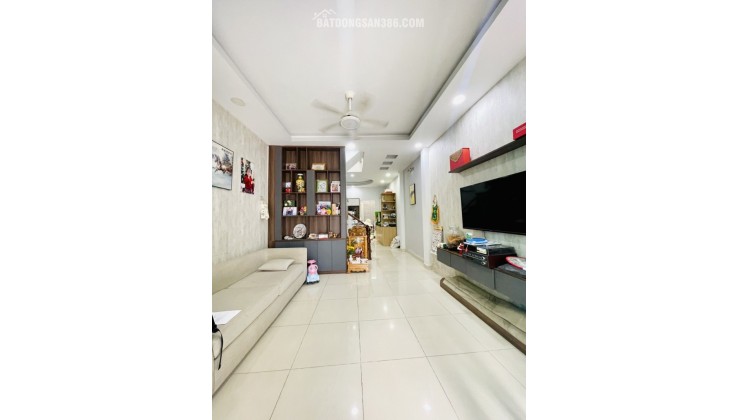 Bán nhà 2 tầng Võ Văn Hát Long Trường Thủ Đức - 52m2 - Hẻm ô tô - Giá 4.8 Tỷ