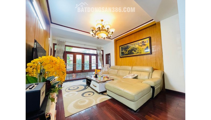 Trung Tâm Lạc Long Quân - Nhà Đẹp 6 Tầng - Chủ Xây Tâm Huyết Tặng Nội Thất - Ô Tô Đỗ Cửa - Sổ Chính Chủ - Ở Sướng